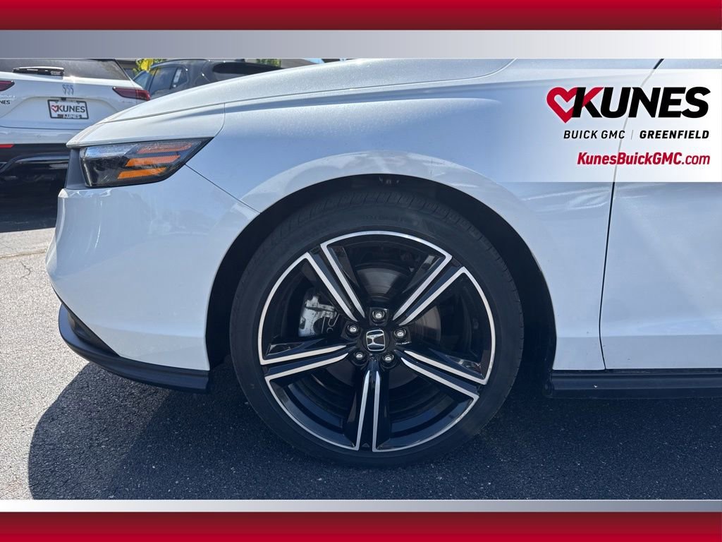 Used 2023 Honda Accord Sport image 13