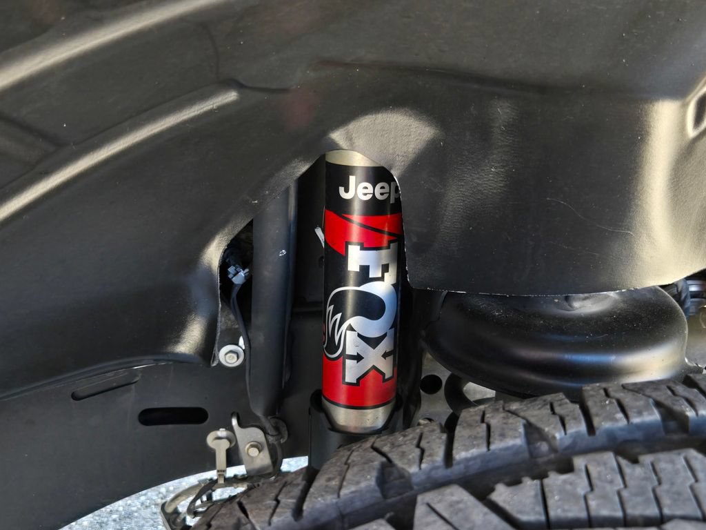 Used 2020 Jeep Gladiator Rubicon AWD/4WD image 13