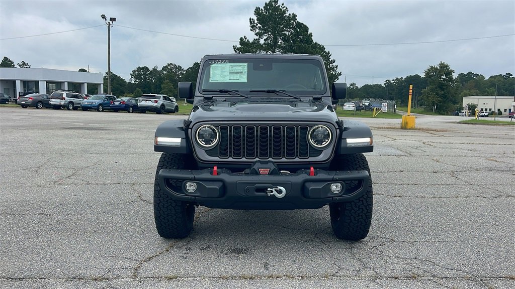 New 2025 Jeep Wrangler Unlimited Rubicon w/ Steel Bumper Group video 2