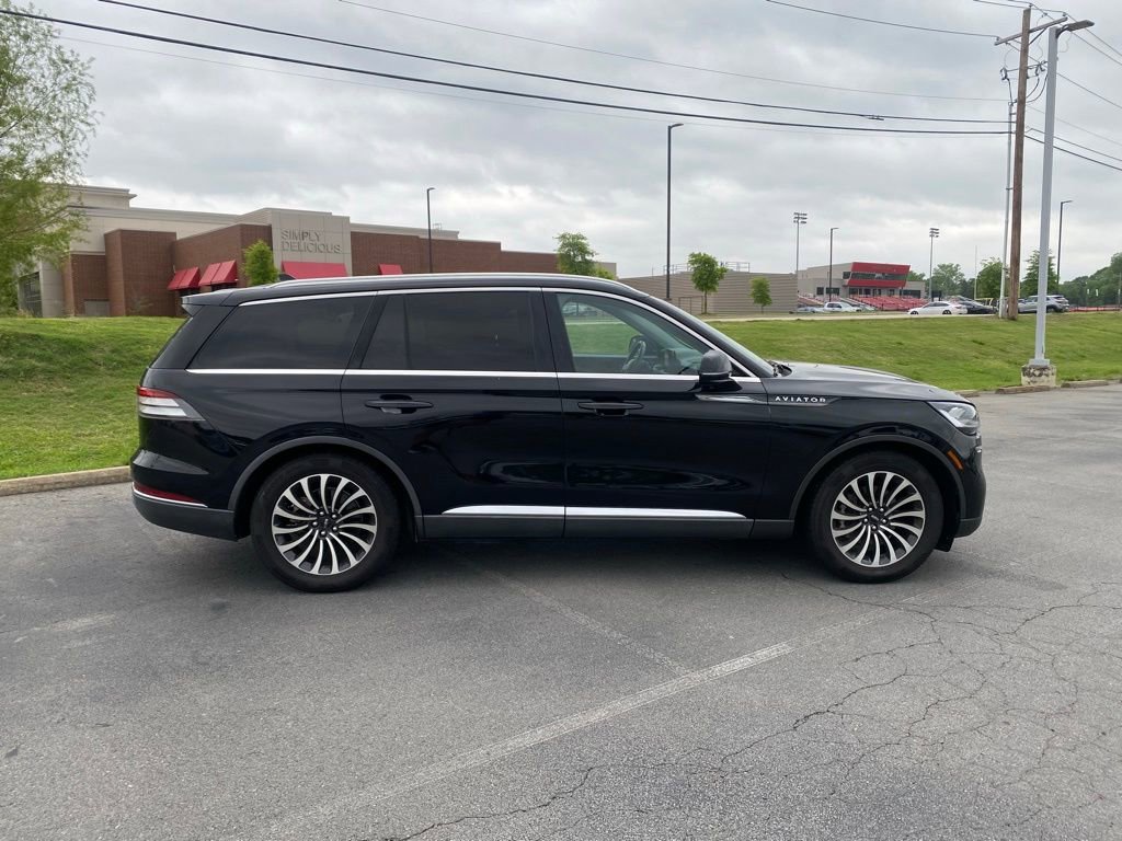 Used 2021 Lincoln Aviator Reserve RWD image 9
