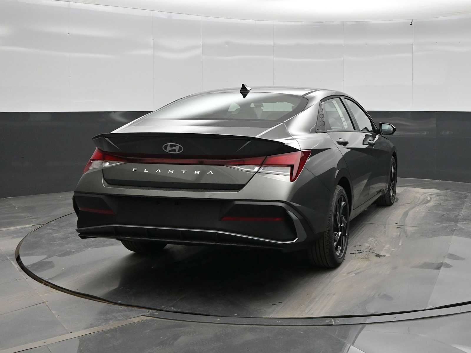 New 2026 Hyundai Elantra Sport FWD image 6