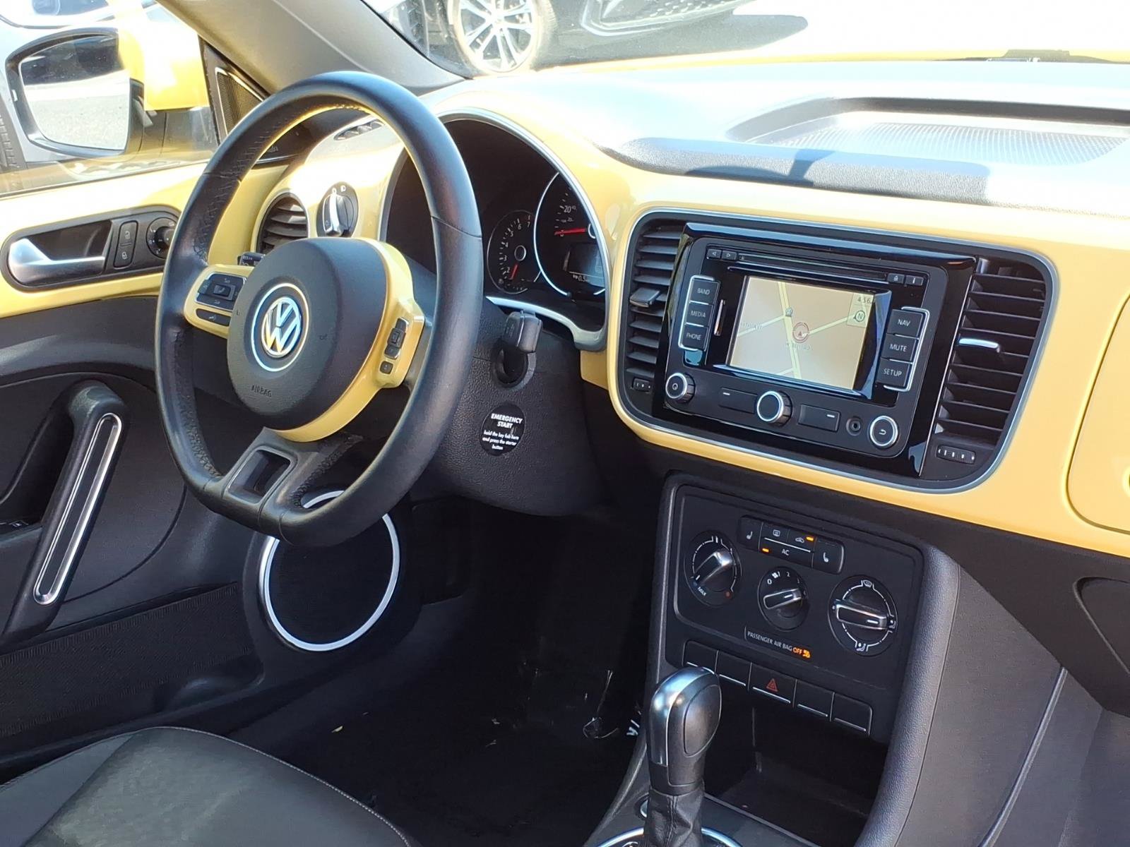 Used 2012 Volkswagen Beetle 2.5 FWD image 13