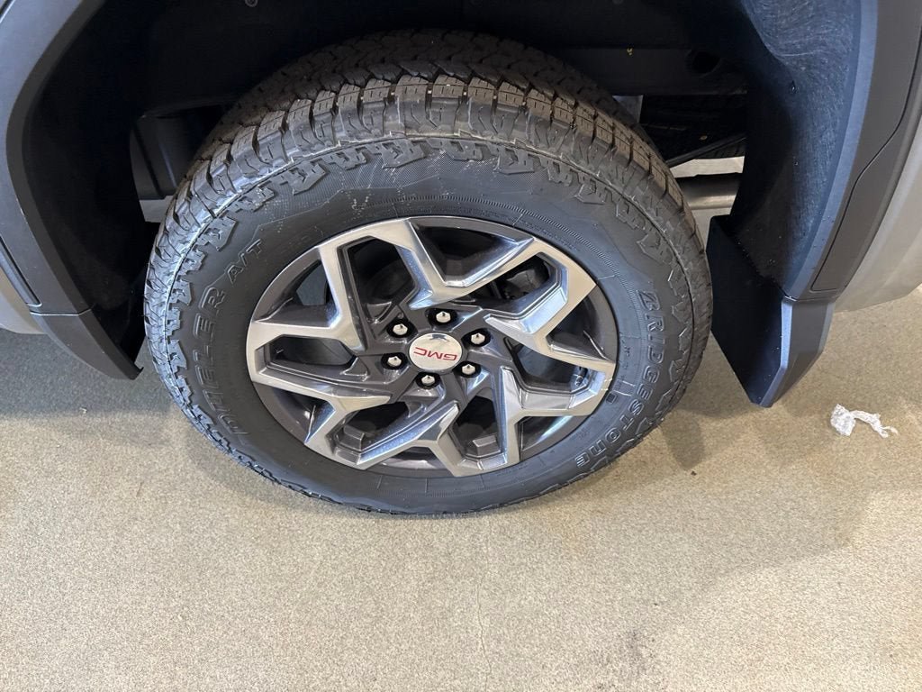 New 2026 GMC Sierra 1500 SLT AWD/4WD image 10