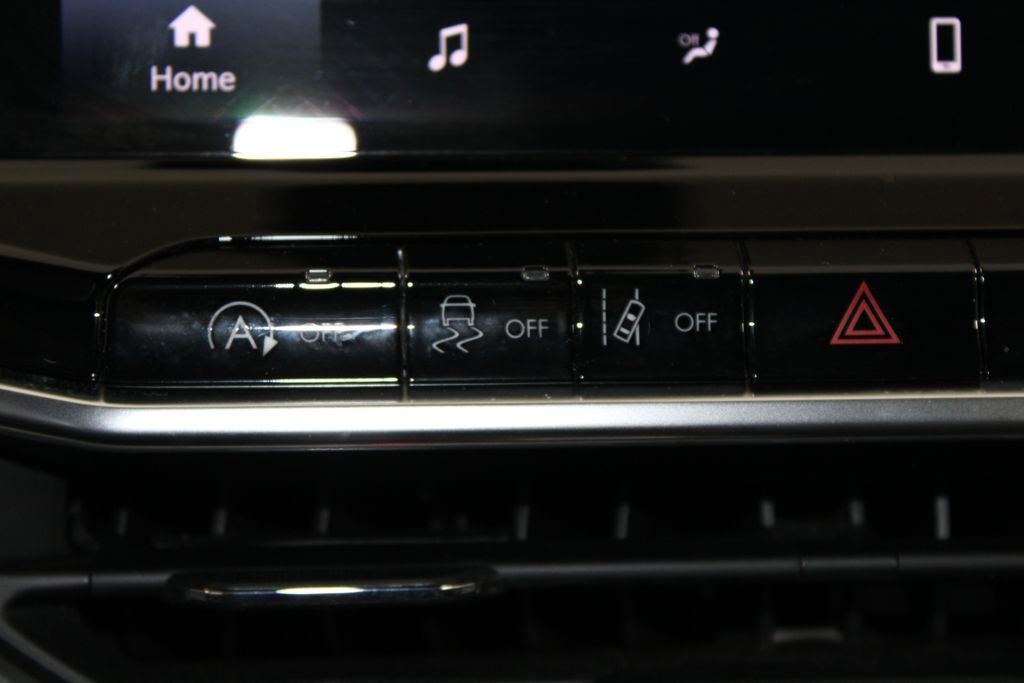Used 2024 Jeep Compass Latitude image 37