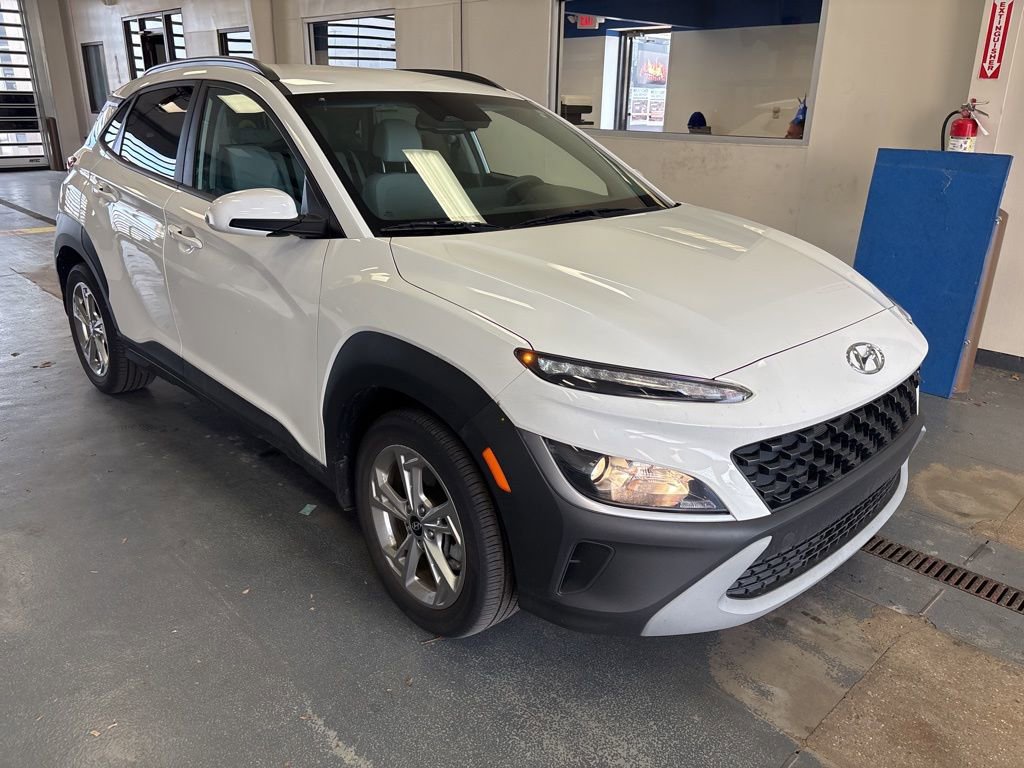 Used 2023 Hyundai Kona SEL image 1