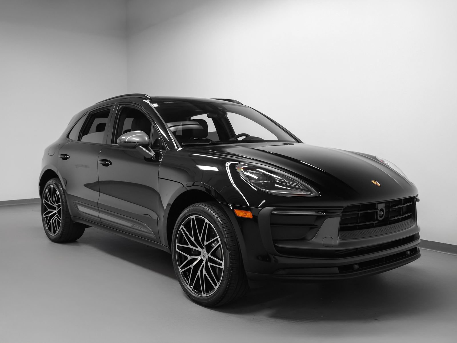 New 2026 Porsche Macan Turbo AWD/4WD image 10