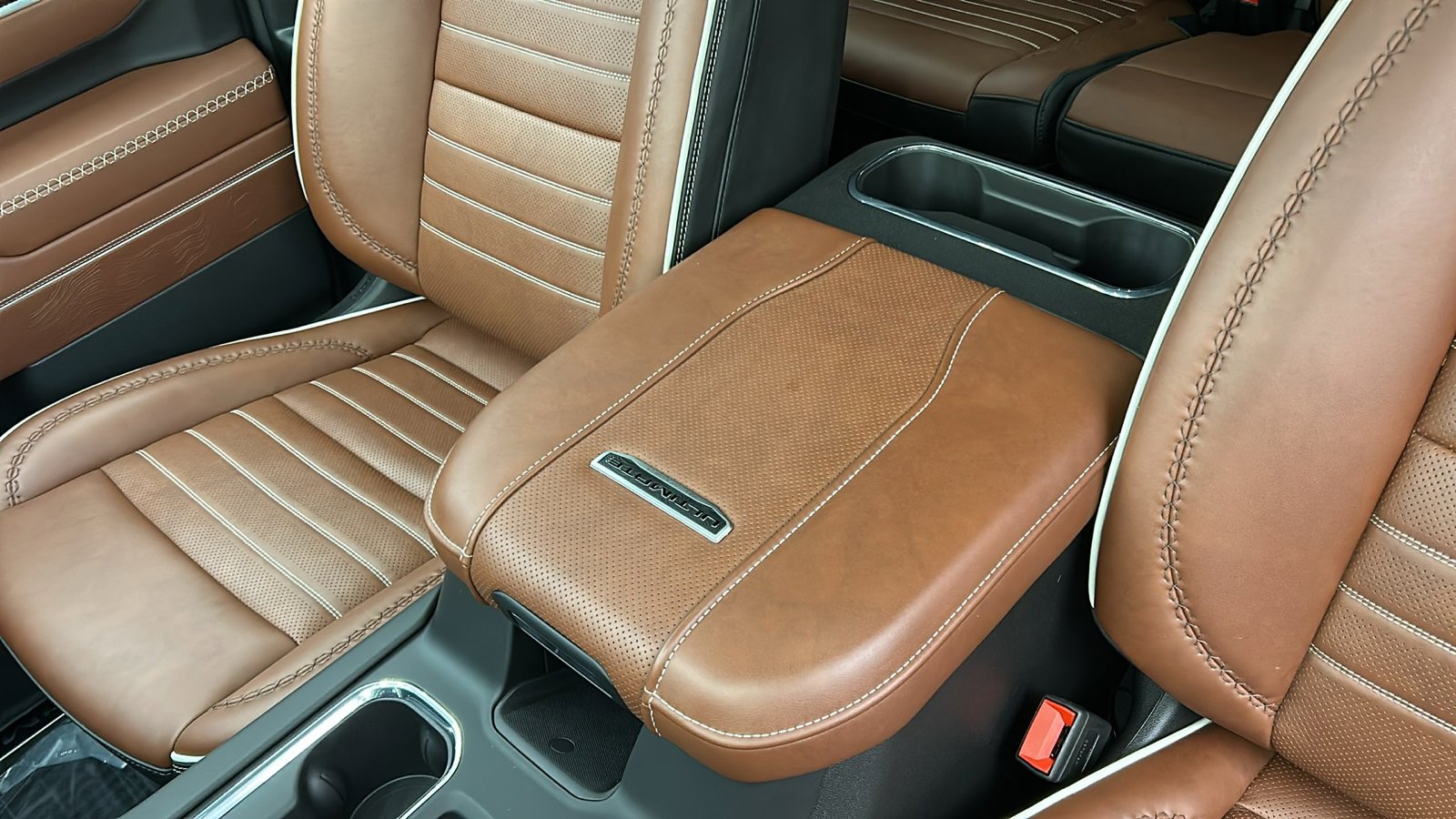 Used 2025 GMC Sierra 3500 Denali Ultimate image 27