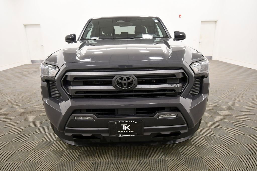 Used 2024 Toyota Tacoma SR5 AWD/4WD image 11