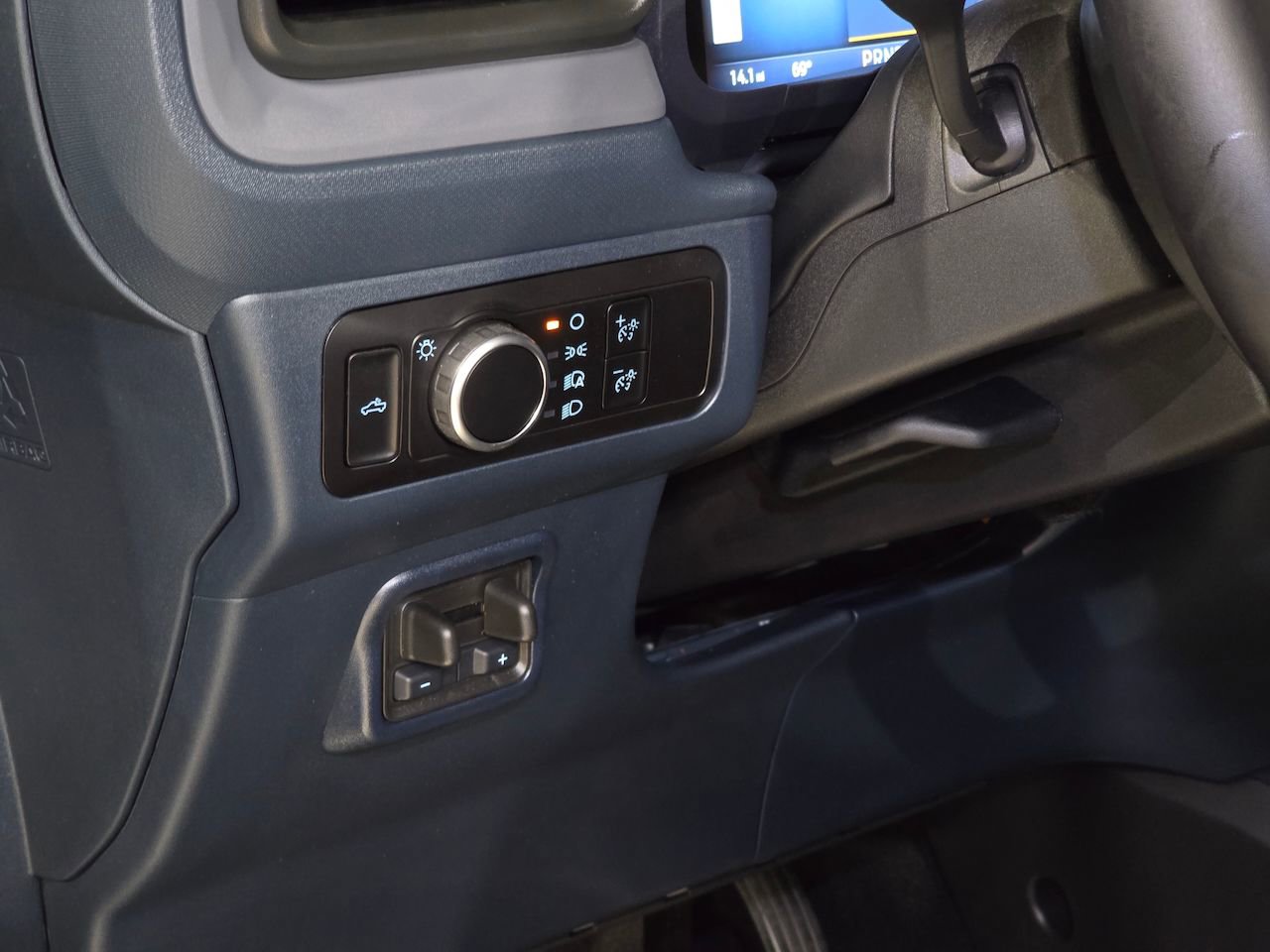 New 2025 Ford Maverick Lariat w/ Black Appearance Package image 17