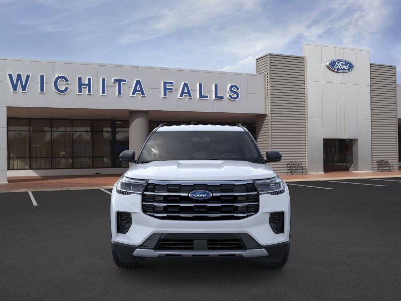 New 2026 Ford Explorer Active RWD image 6