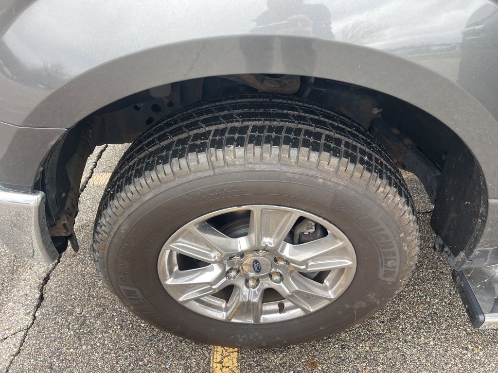 Used 2016 Ford F150 XLT w/ Equipment Group 302A Luxury image 26