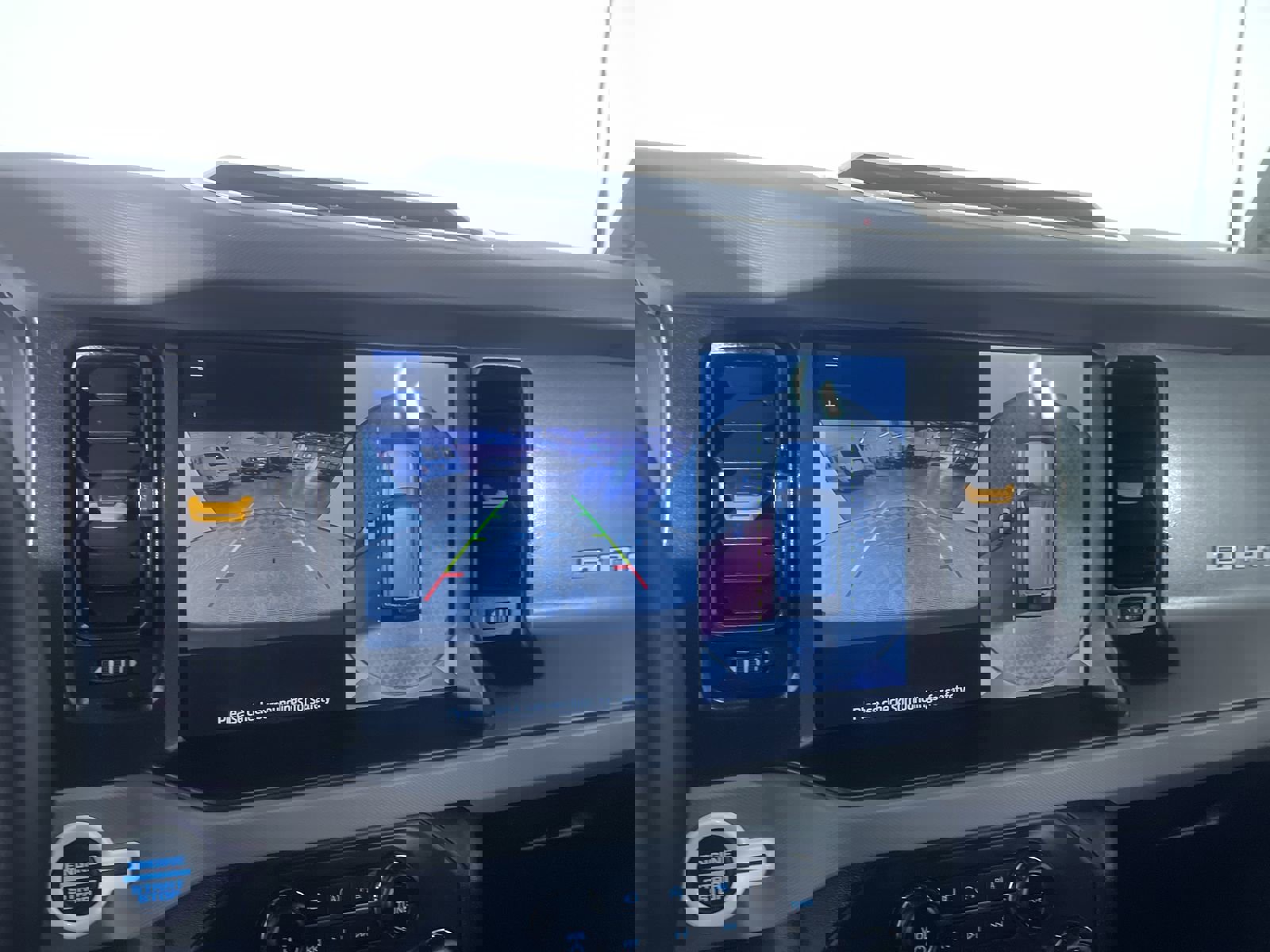 Used 2023 Ford Bronco Badlands image 19