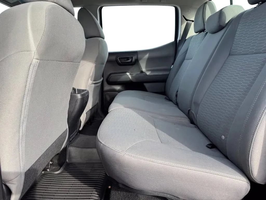Used 2018 Toyota Tacoma SR w/ SR Convenience Package AWD/4WD image 17