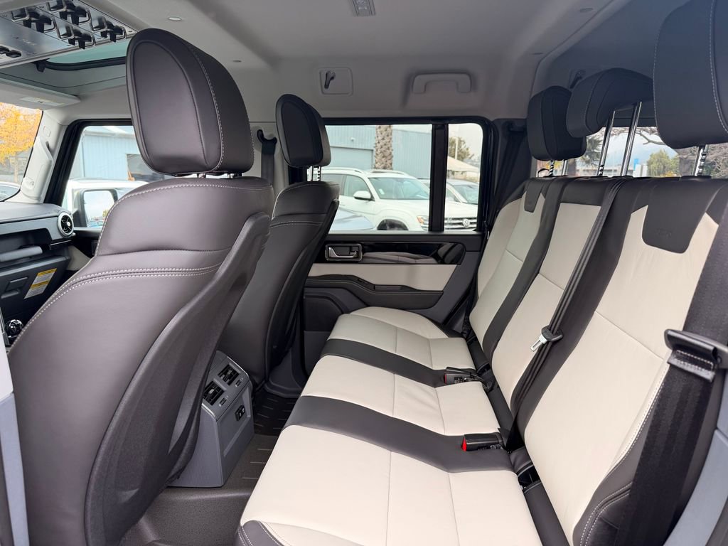 New 2025 INEOS Grenadier Fieldmaster Edition image 10