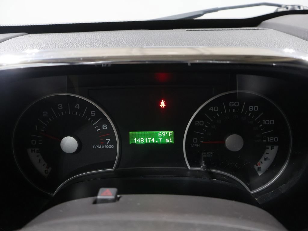 Used 2010 Ford Explorer XLT AWD/4WD image 34