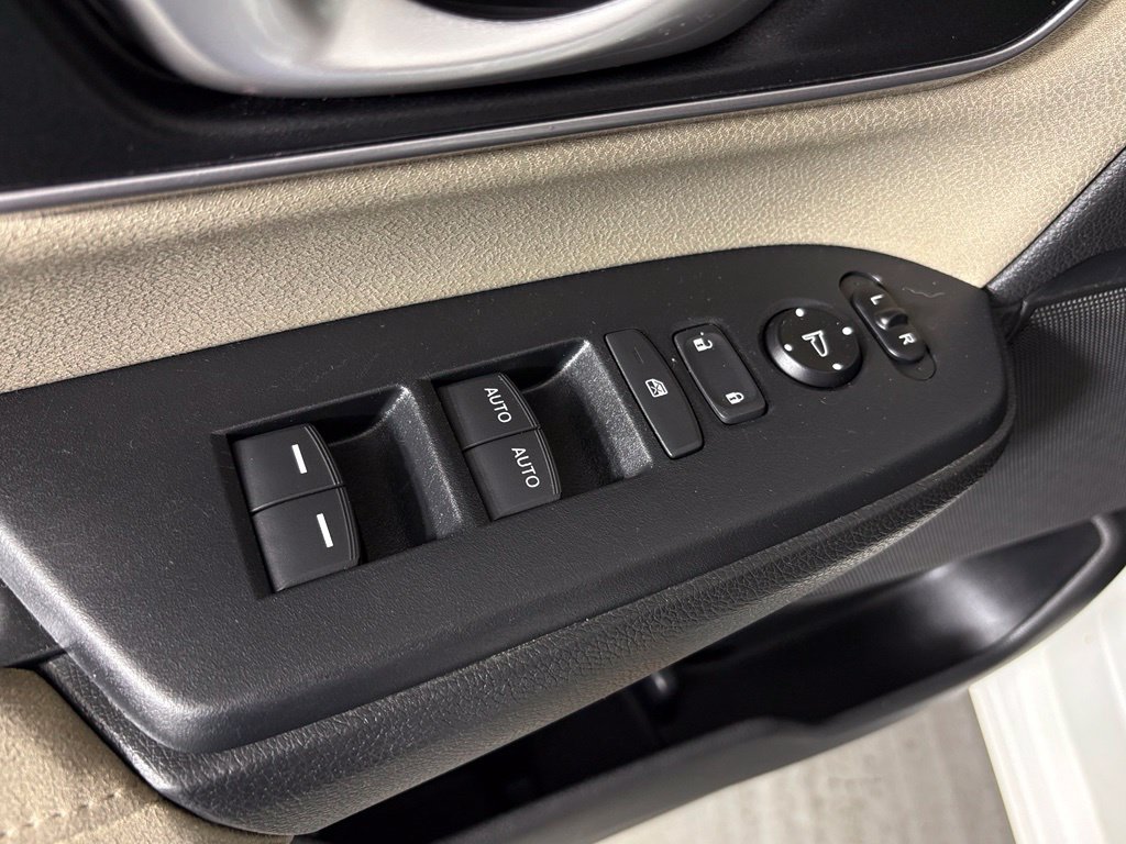 Used 2017 Honda CR-V EX image 13