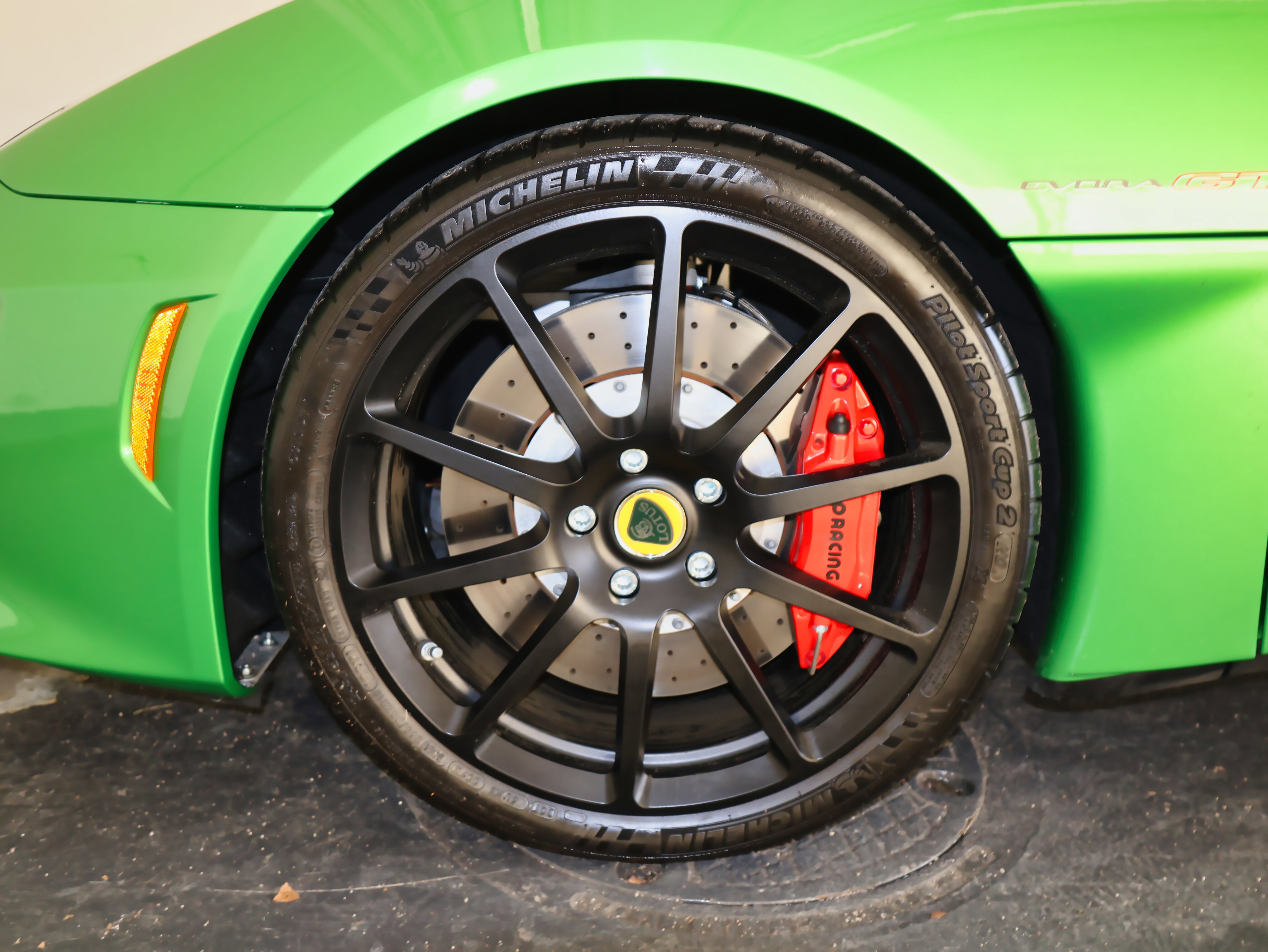 Used 2021 Lotus Evora image 21