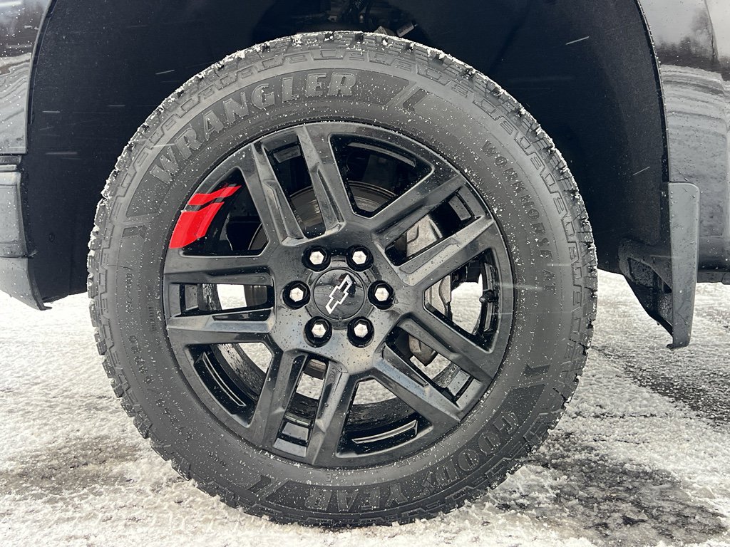 Used 2021 Chevrolet Silverado 1500 LT Trail Boss w/ Convenience Package II image 8