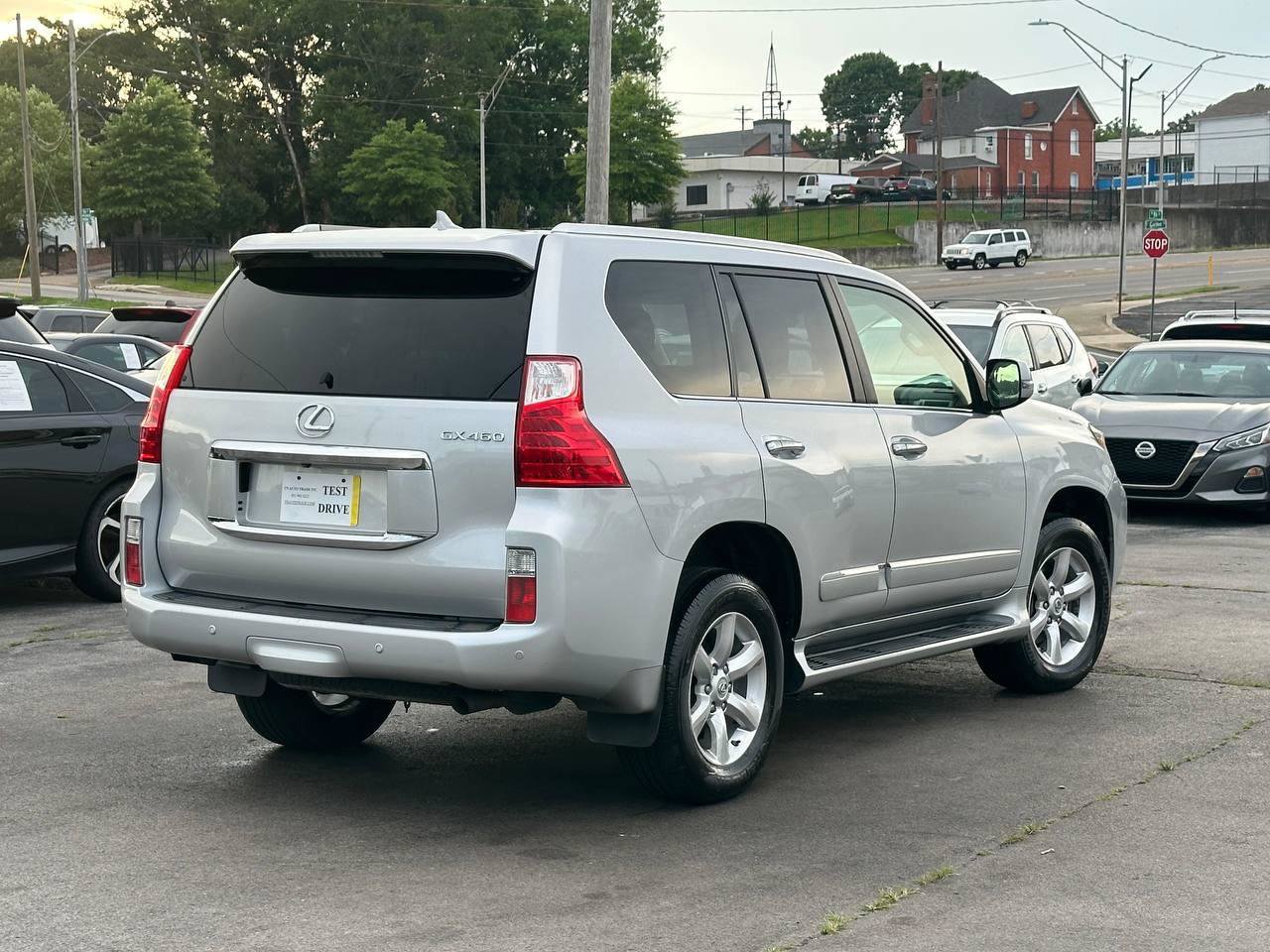 Used 2012 Lexus GX 460 w/ Comfort Plus Pkg AWD/4WD image 2