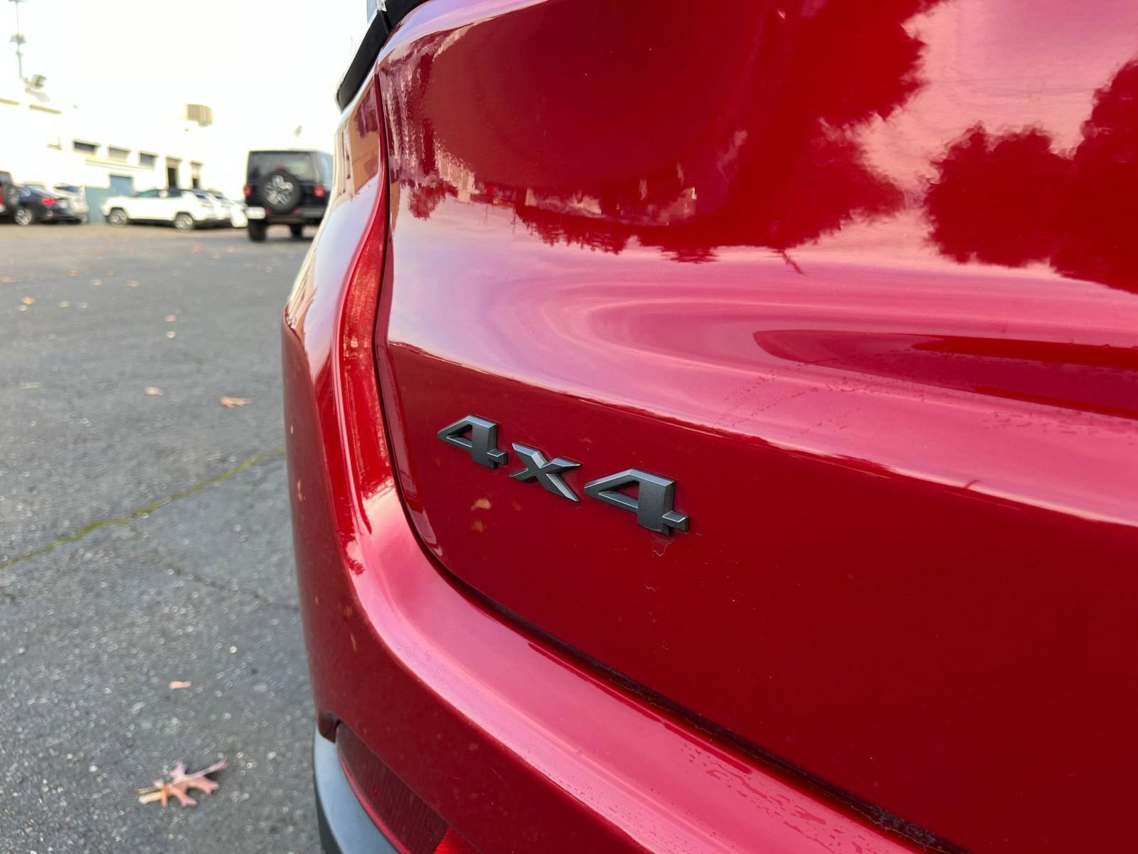 Used 2025 Jeep Compass Trailhawk image 17