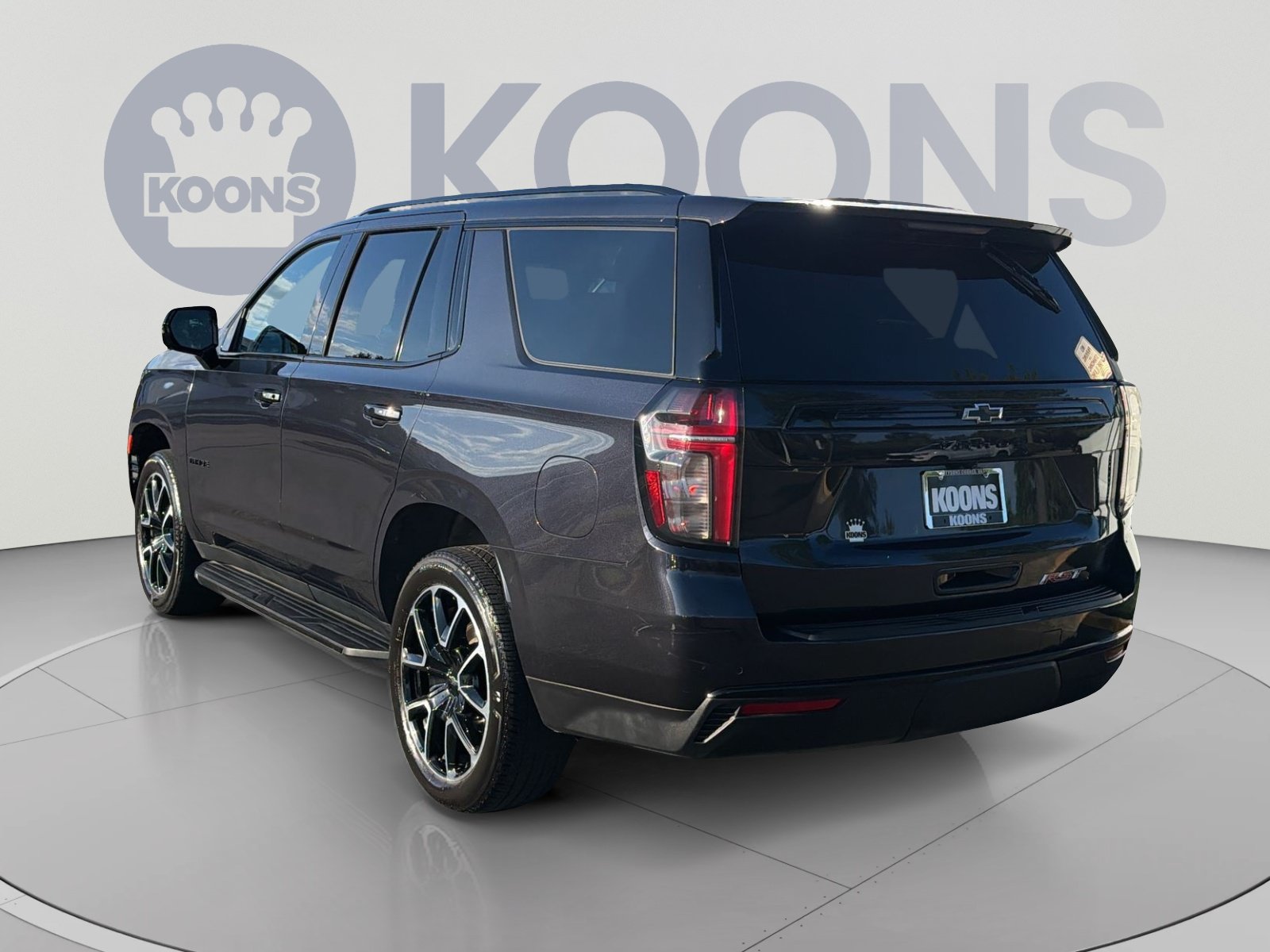 Used 2023 Chevrolet Tahoe RST w/ Luxury Package AWD/4WD image 4