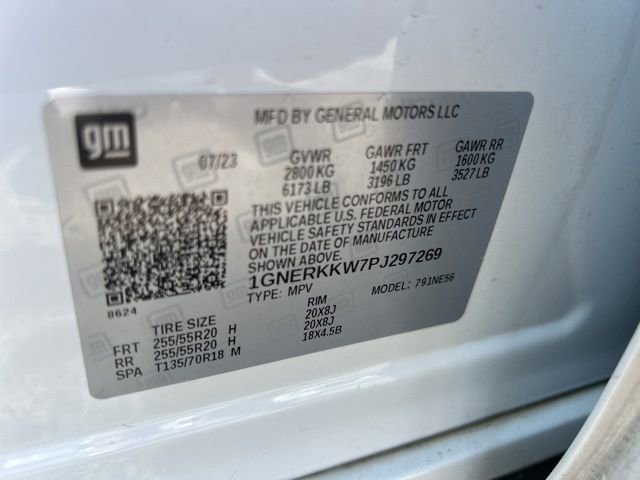 Used 2023 Chevrolet Traverse Premier image 36