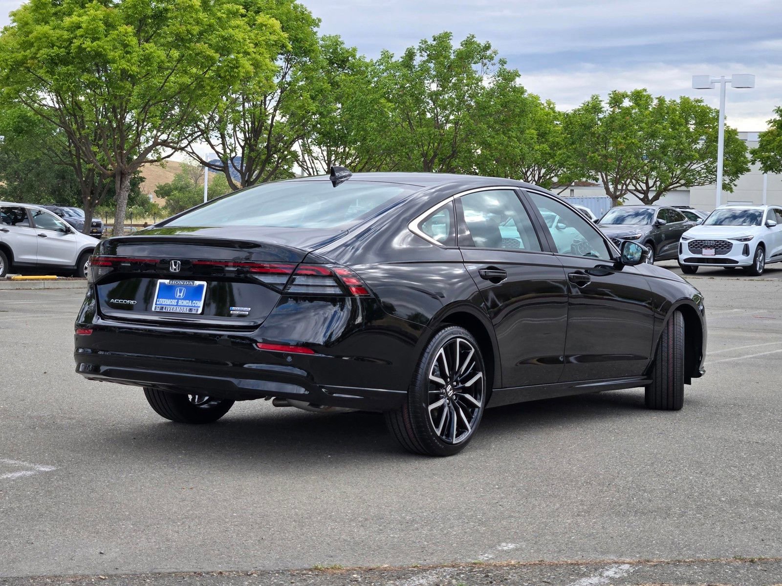 New 2026 Honda Accord Touring image 4