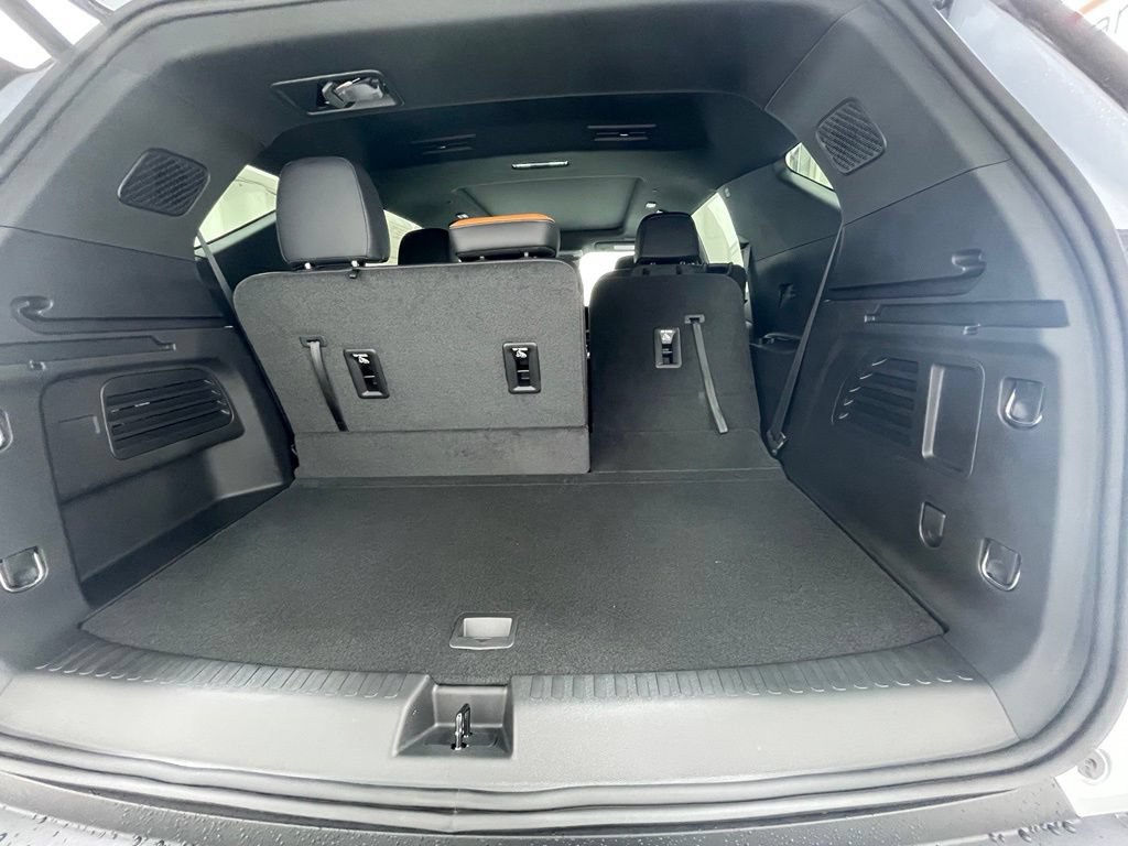 New 2027 Chevrolet Traverse Z71 AWD/4WD image 7