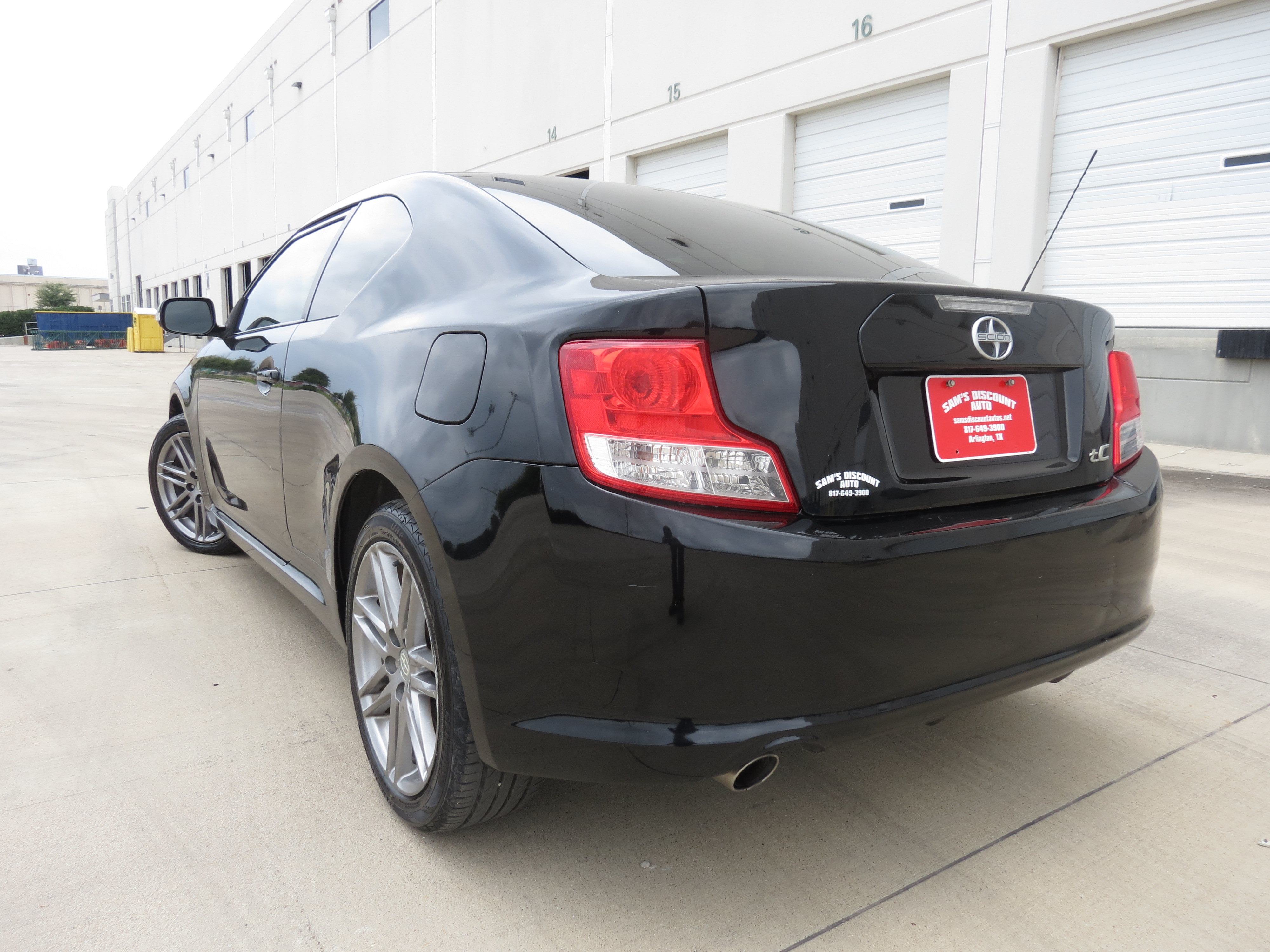 Used 2013 Scion tC FWD image 3