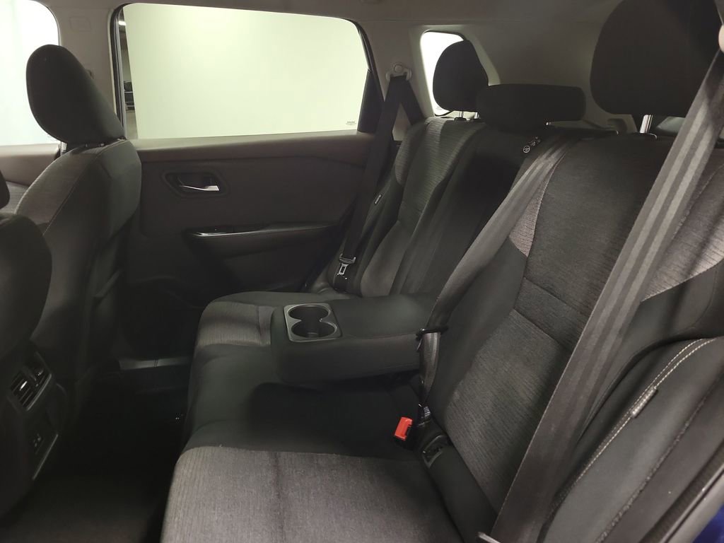 Used 2021 Nissan Rogue SV image 19