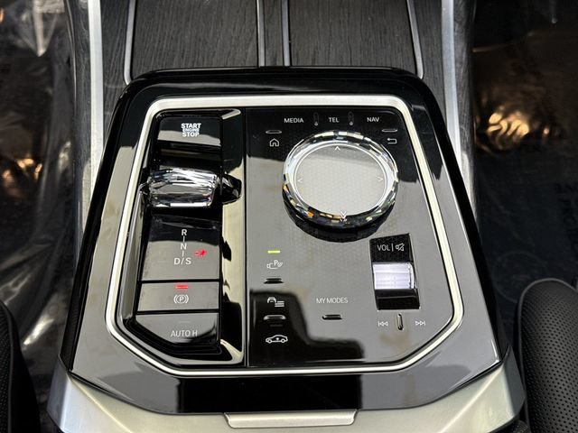 Used 2026 BMW 760i xDrive AWD/4WD image 17