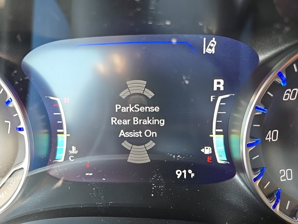 New 2027 Chrysler Pacifica Select w/ Family Tech Group AWD/4WD image 61