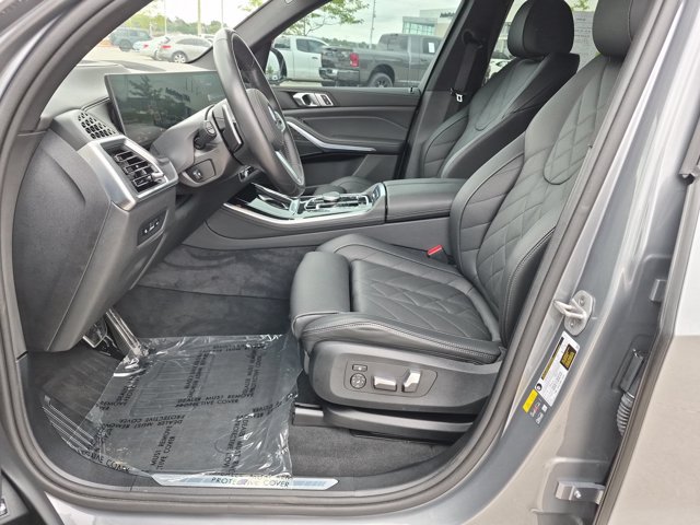 Used 2026 BMW X5 xDrive50e w/ M Sport Package AWD/4WD image 15