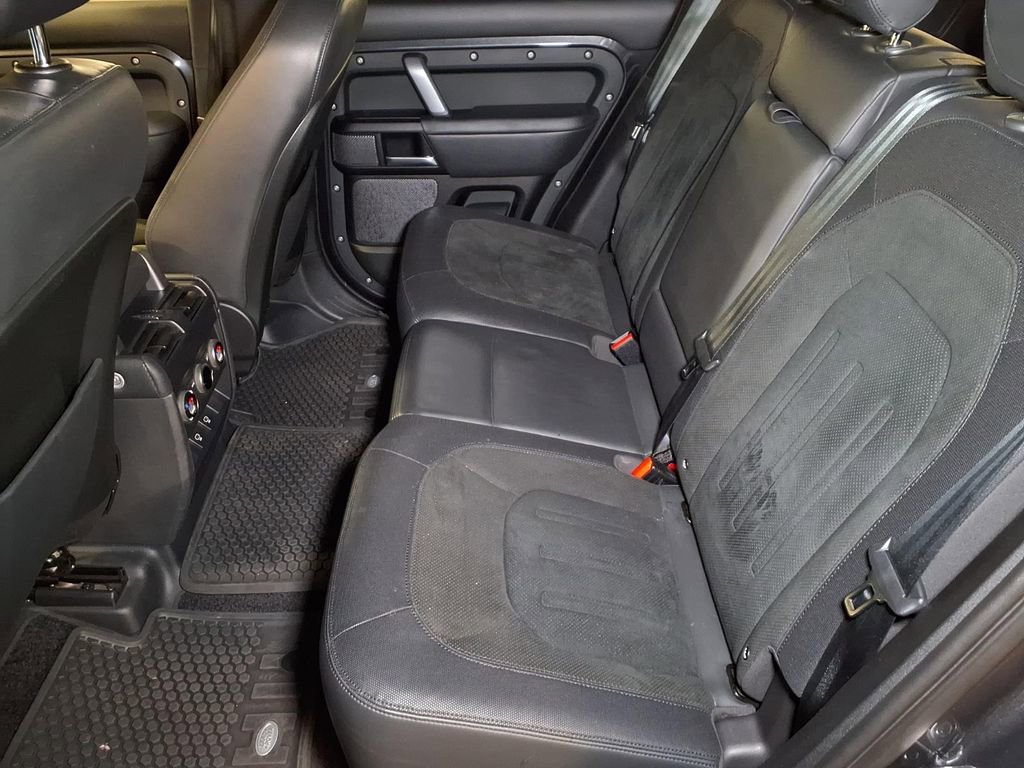 Used 2023 Land Rover Defender 110 V8 AWD/4WD image 15