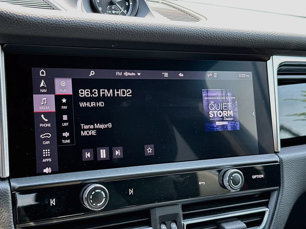Certified 2023 Porsche Macan S AWD/4WD image 15
