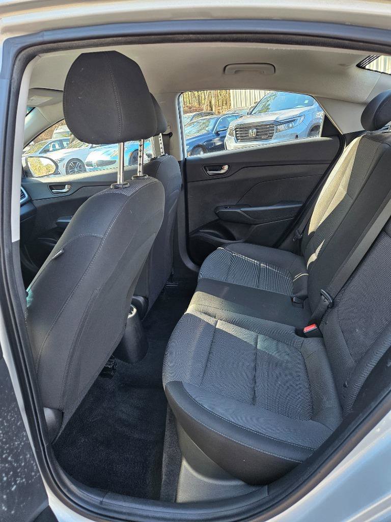 Used 2020 Hyundai Accent SE image 24