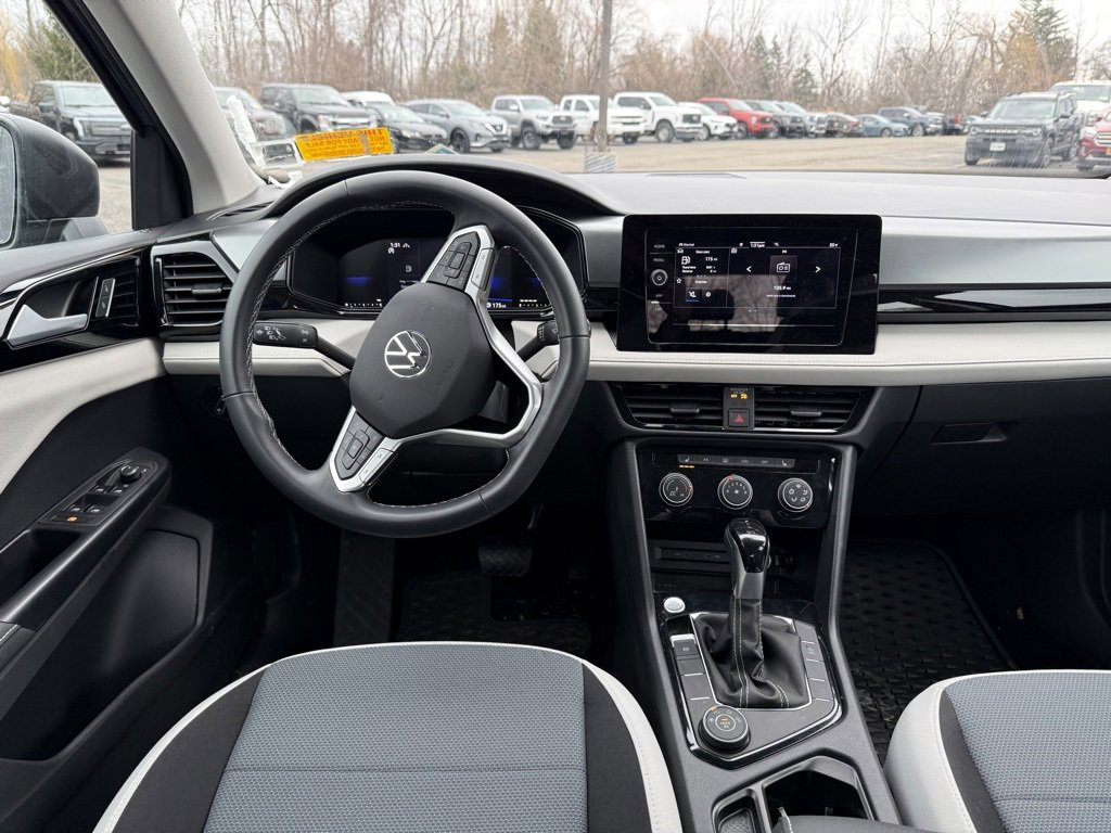 Used 2025 Volkswagen Taos S image 2