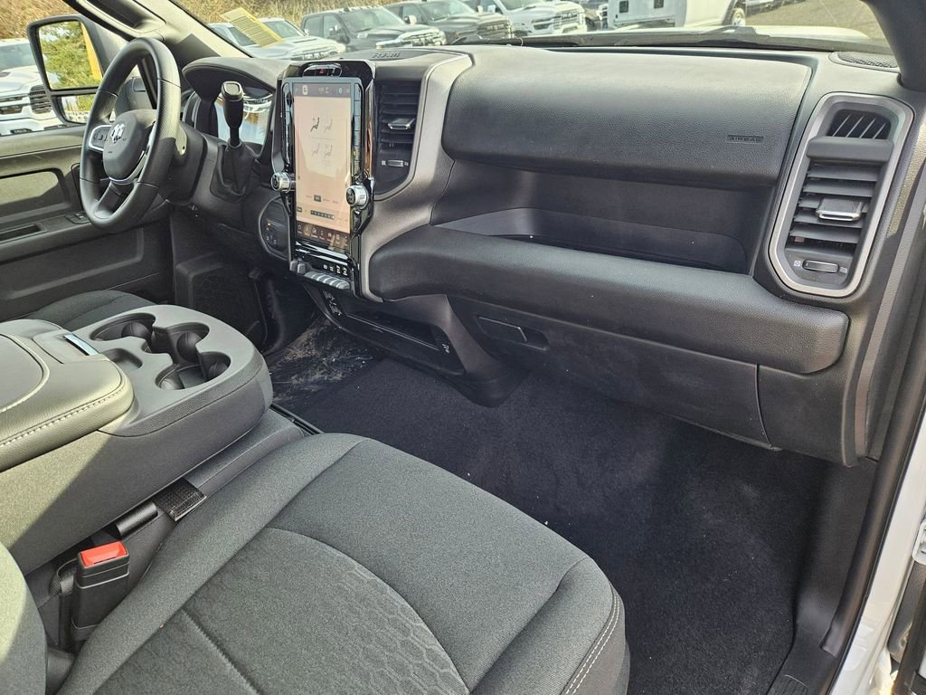 New 2026 RAM 3500 Tradesman AWD/4WD image 17