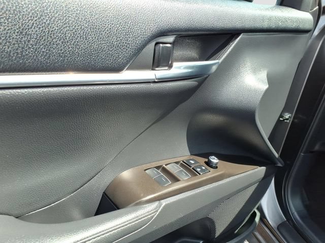 Certified 2023 Toyota Camry XSE w/ Cold Weather Package FWD image 4