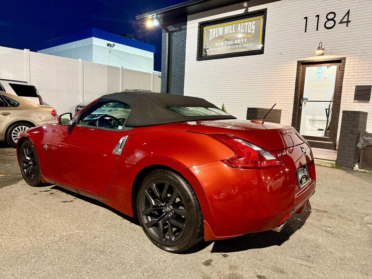 Used 2016 Nissan 370Z Roadster image 3