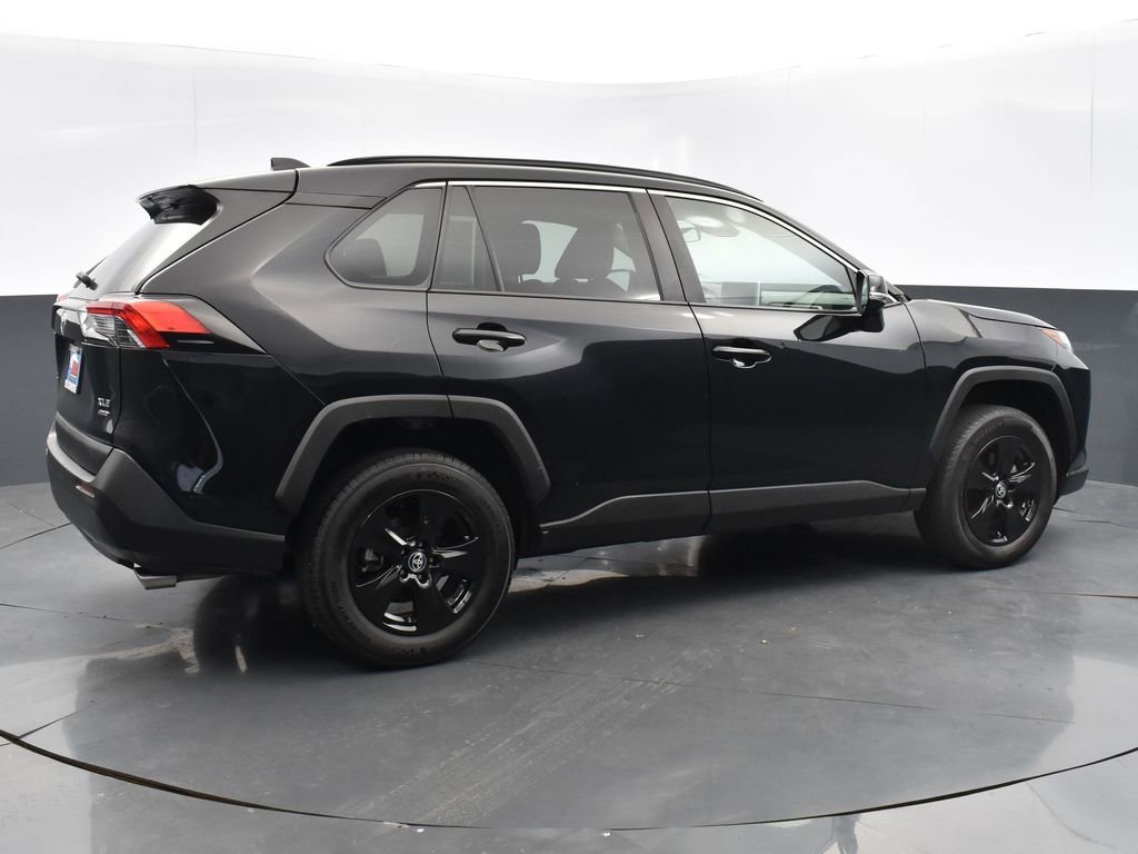 Used 2023 Toyota RAV4 XLE image 4