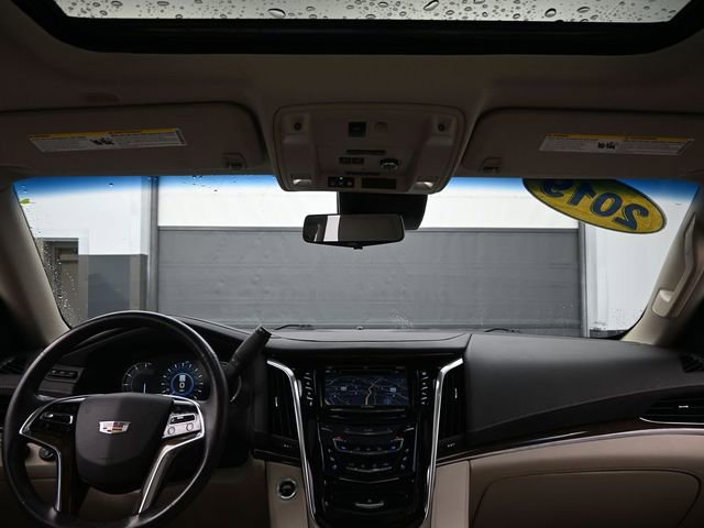 Used 2019 Cadillac Escalade Luxury image 25