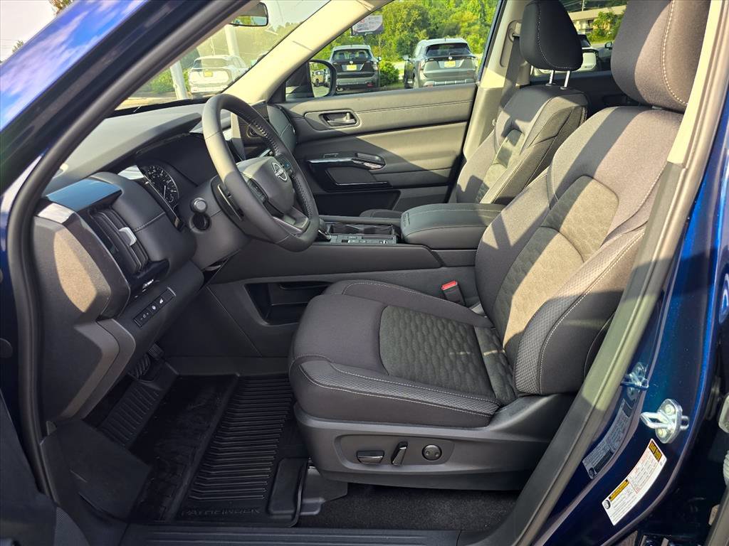 New 2026 Nissan Pathfinder SV FWD image 8