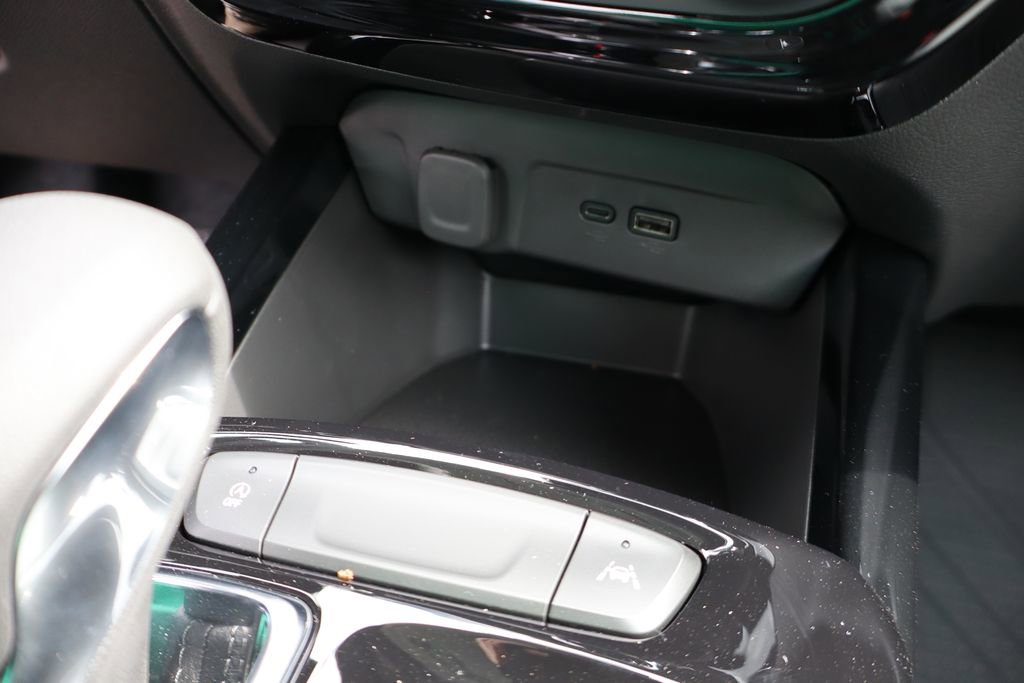 New 2025 Chevrolet Trax LT w/ Driver Confidence Package image 19