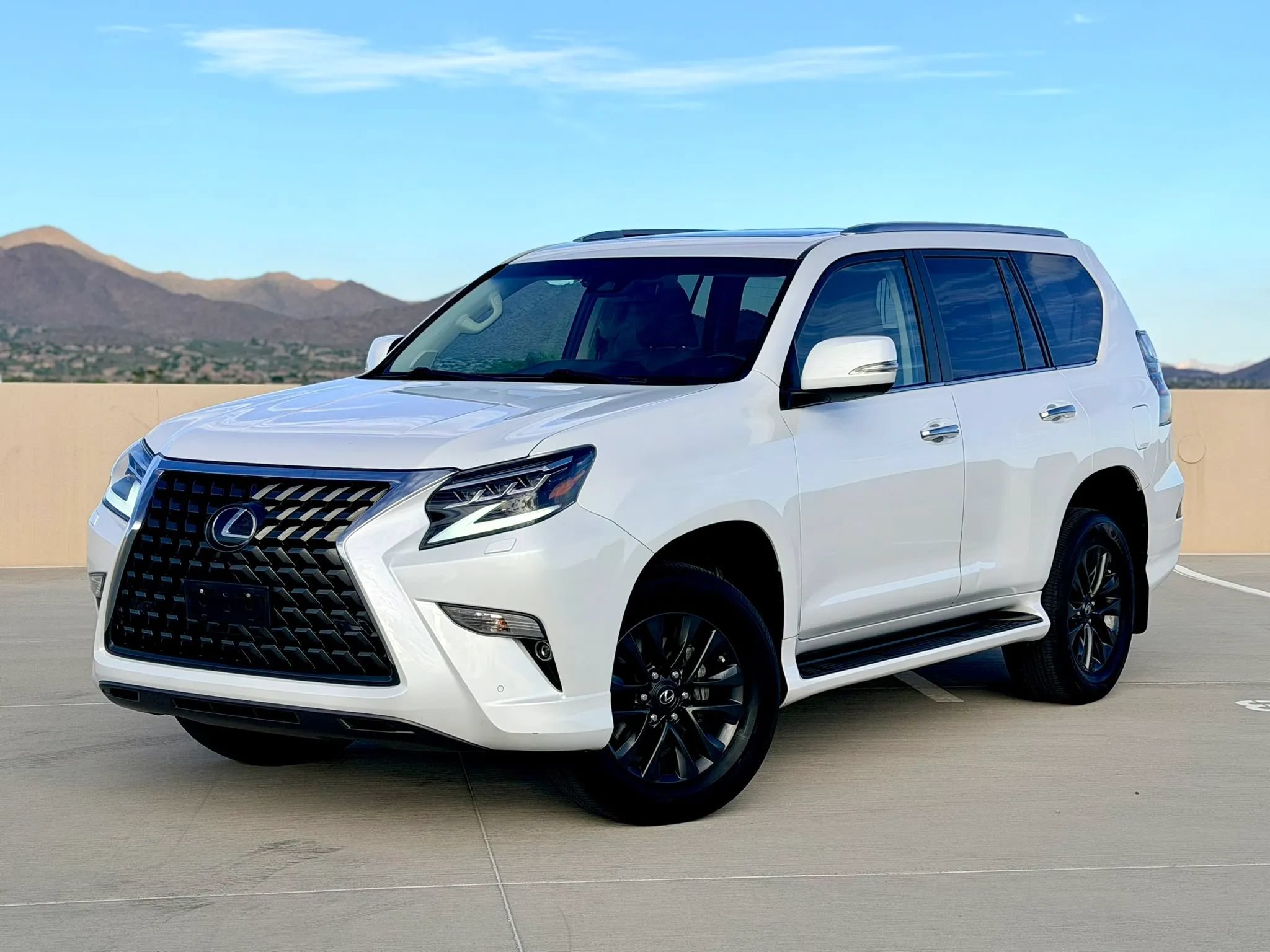 Used 2020 Lexus GX 460 Premium w/ Premium Package AWD/4WD image 10
