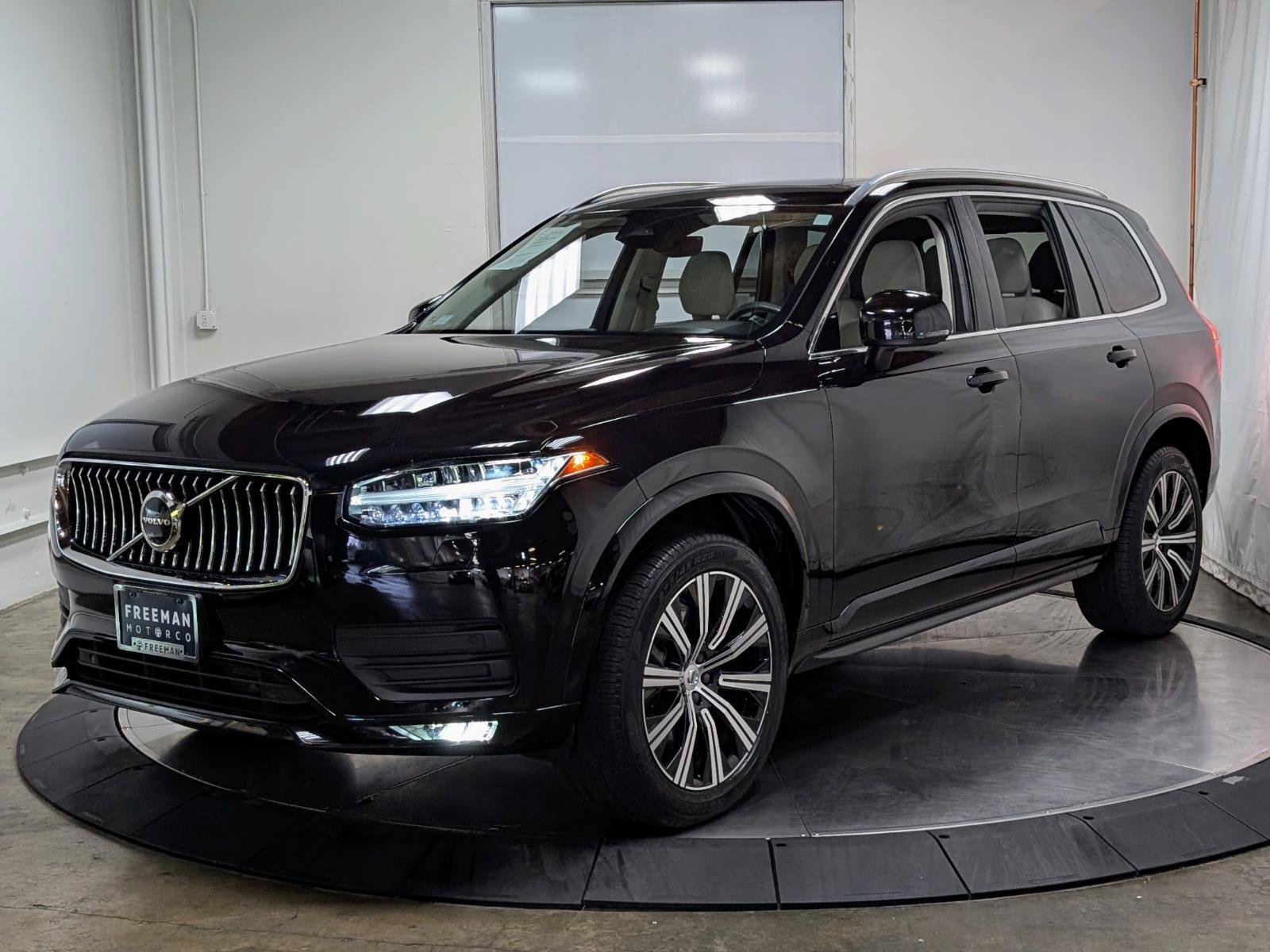 Used 2023 Volvo XC90 B5 Core w/ Protection Package Premier AWD/4WD image 4