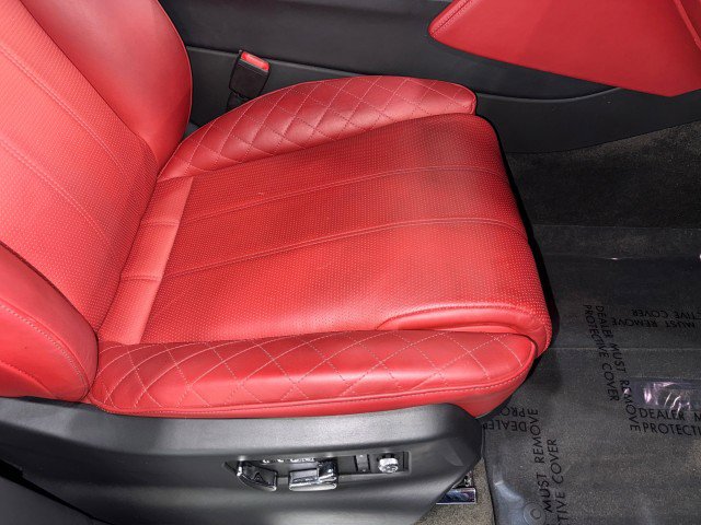 Used 2018 Bentley Bentayga image 63