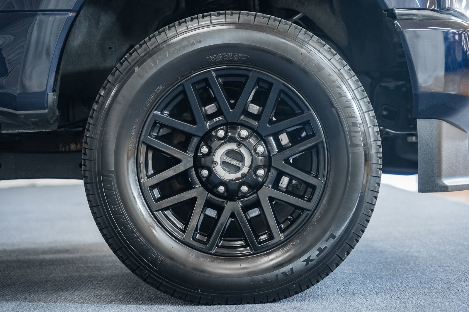 Used 2022 Ford F250 Lariat w/ Black Appearance Pkg image 25