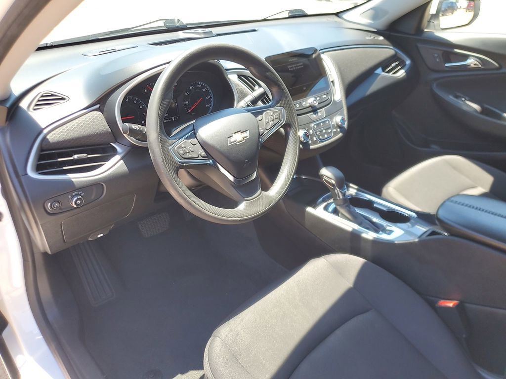 Used 2024 Chevrolet Malibu LT FWD image 14