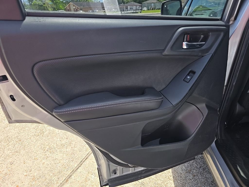 Used 2014 Subaru Forester 2.5i Limited w/ Popular Package #2 image 31